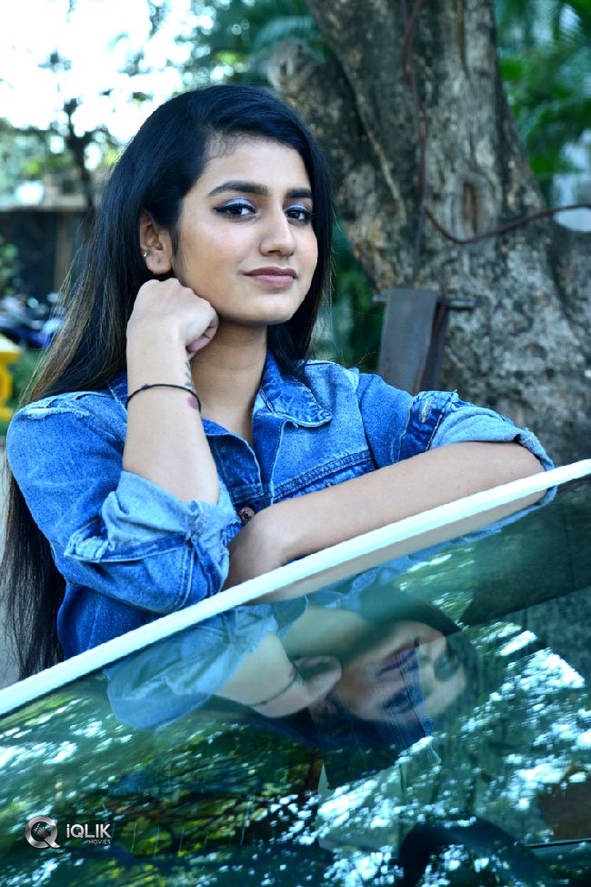 Priya-Prakash-Varrier-New-Photos